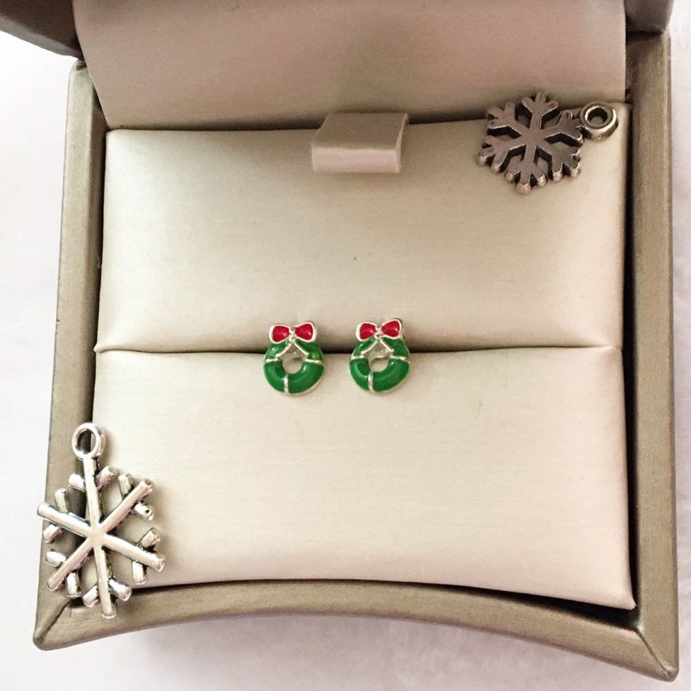Festive Wreath Earrings with Red and Green Accents
